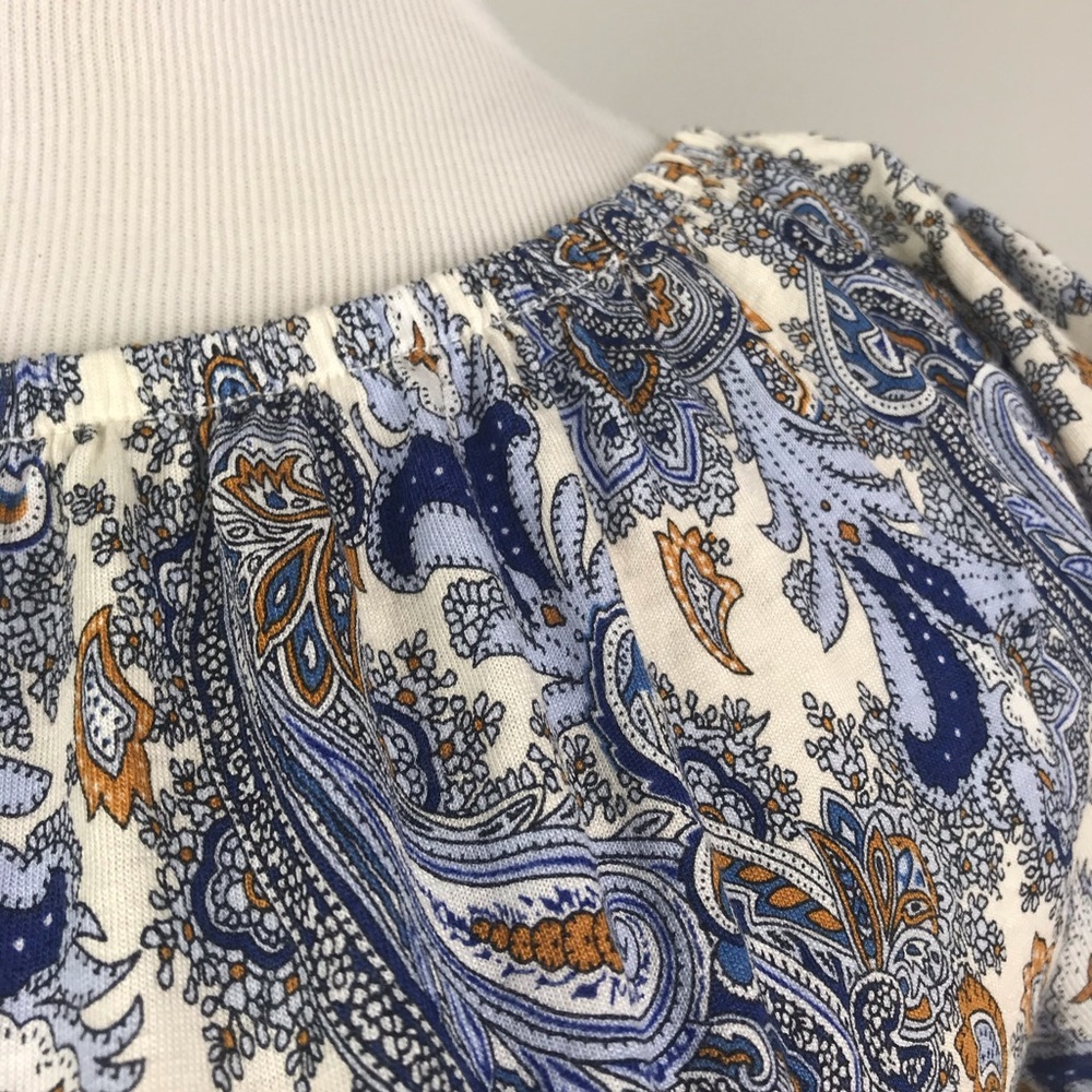 Patterned cropped blouse - Picture 7 of 7